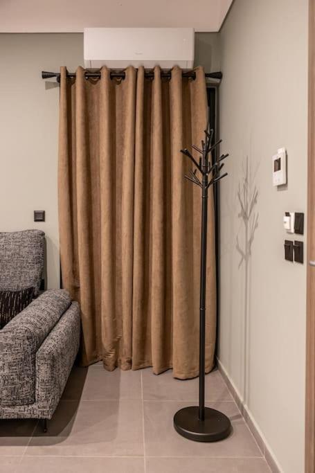 אתונה Smaragdi Luxury Jacuzzi Apartment Noho Premium Living מראה חיצוני תמונה