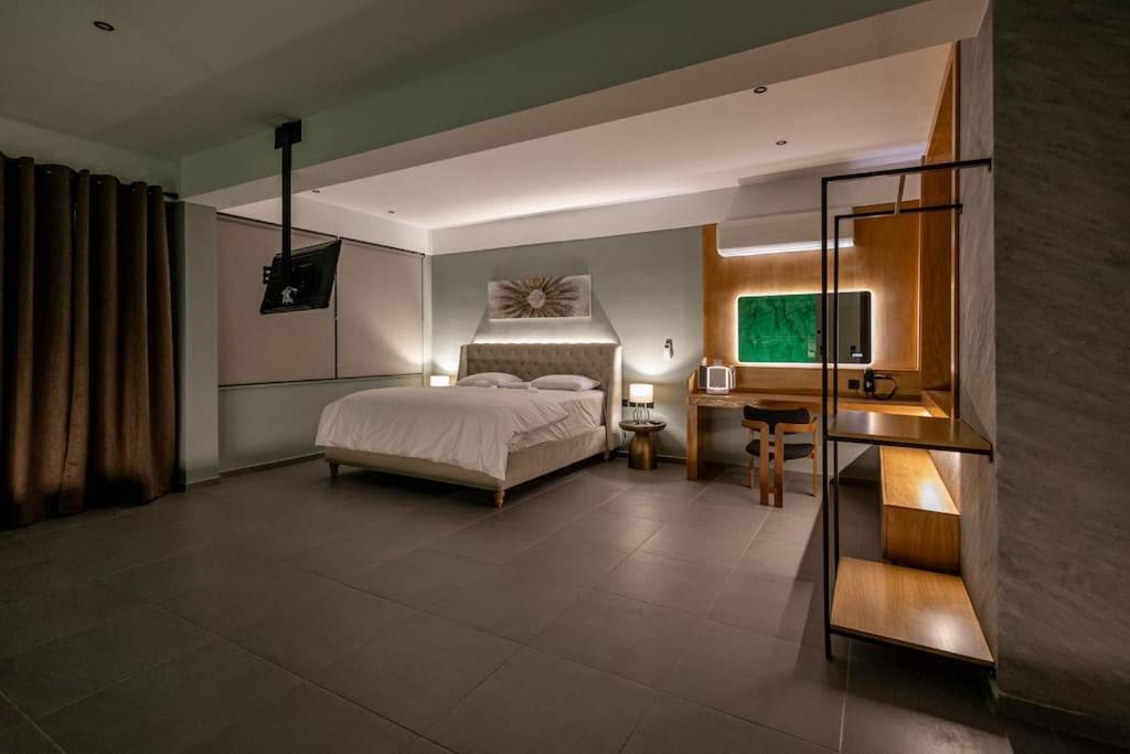 אתונה Smaragdi Luxury Jacuzzi Apartment Noho Premium Living מראה חיצוני תמונה
